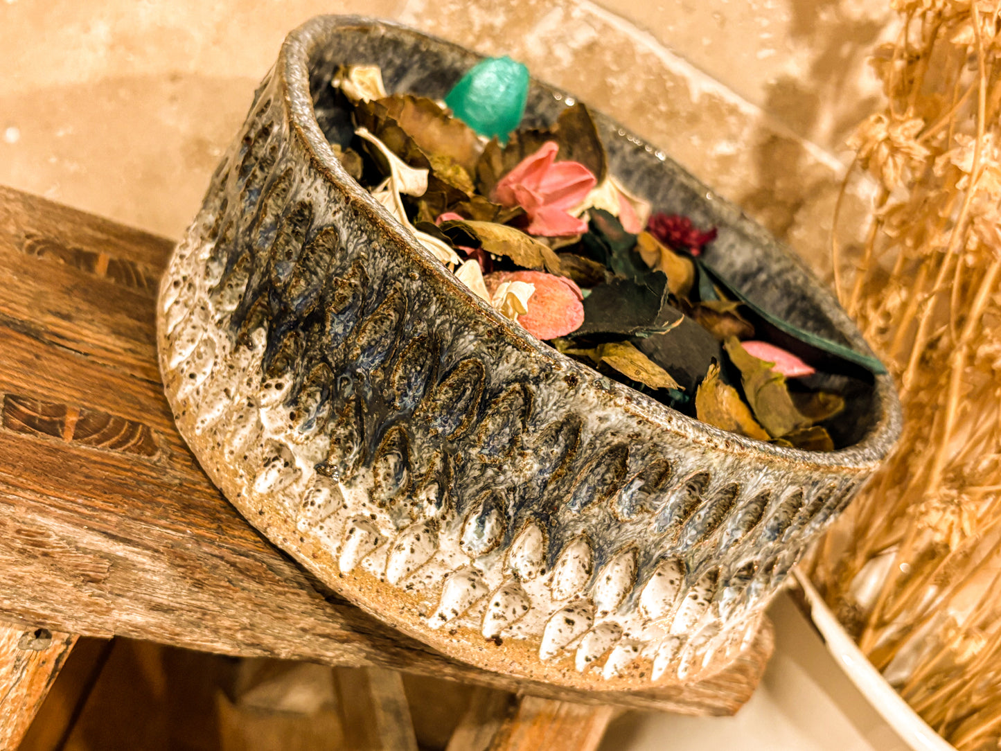 Midnight Tide, Pot Pourri